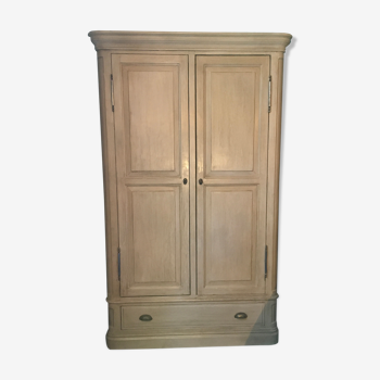Cabinet in solid wood