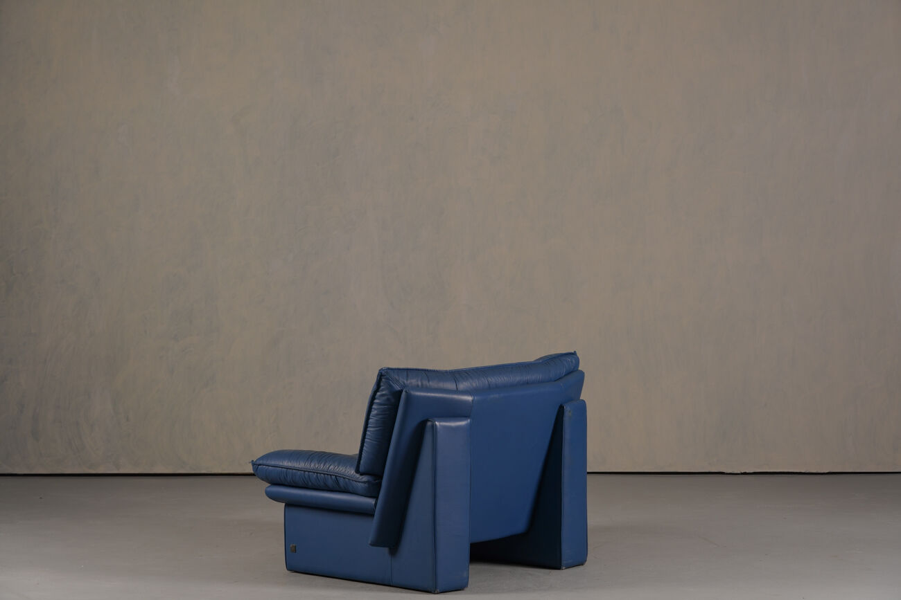 Nicoletti Salotti post-modern leather armchair, Italy 1980s