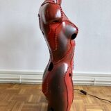 Red bust parquet lamp