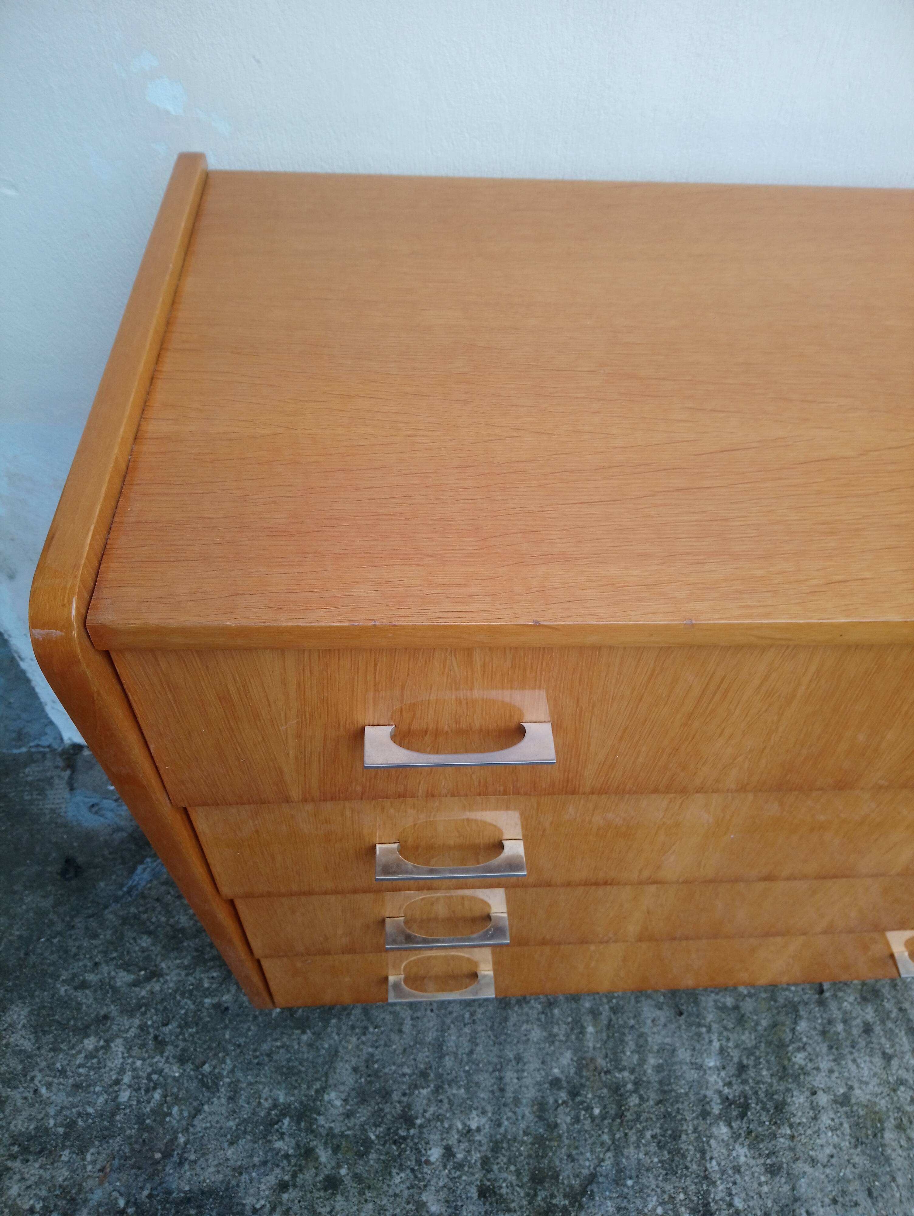 Commode quatre tiroirs année 1960