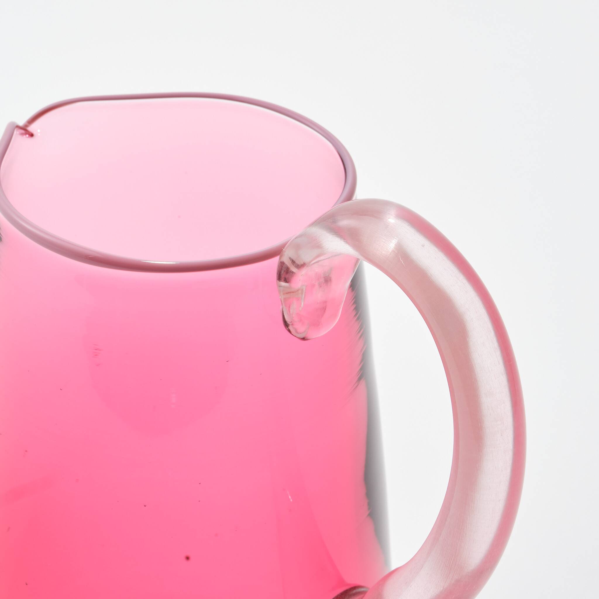 Miami Pitcher in Dark Pink