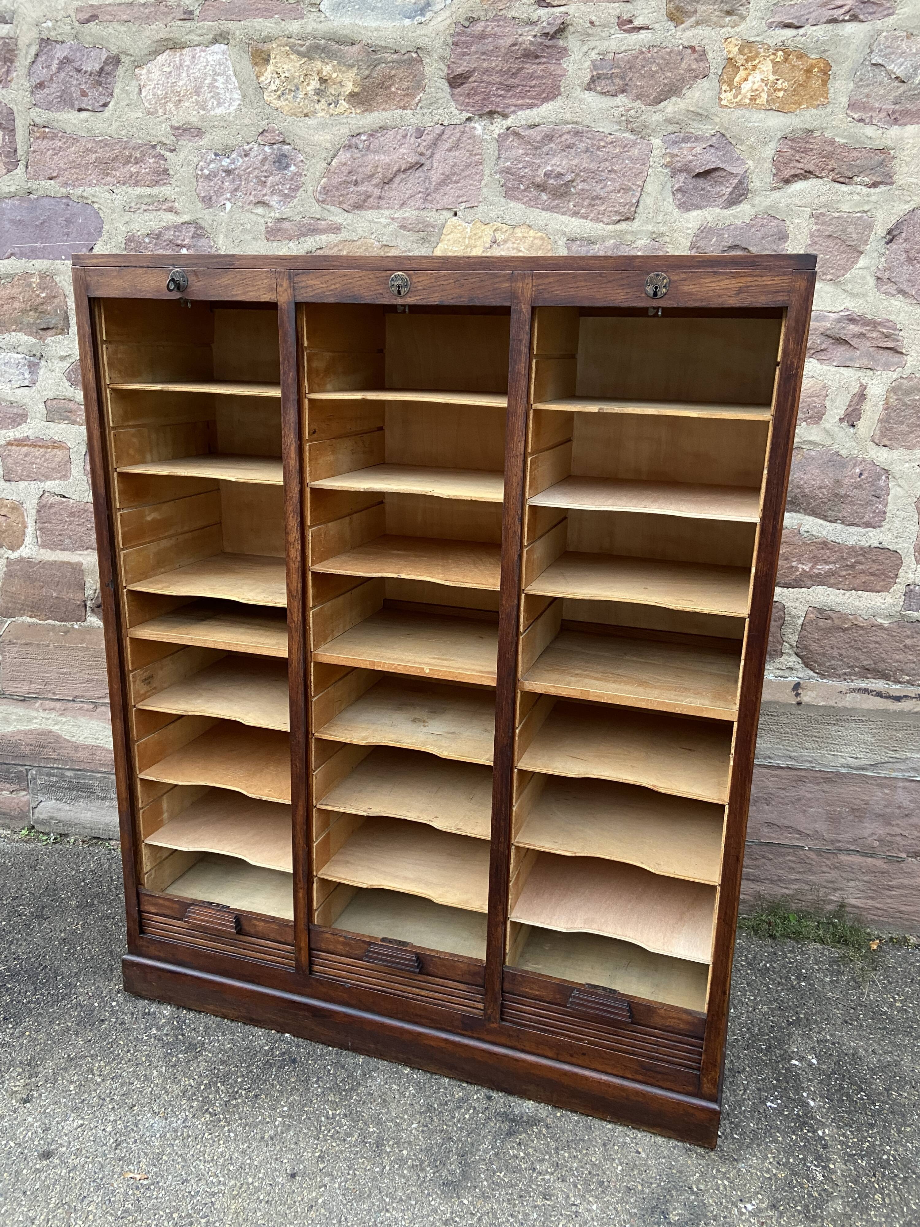 Curtain binder cabinet art deco 50s