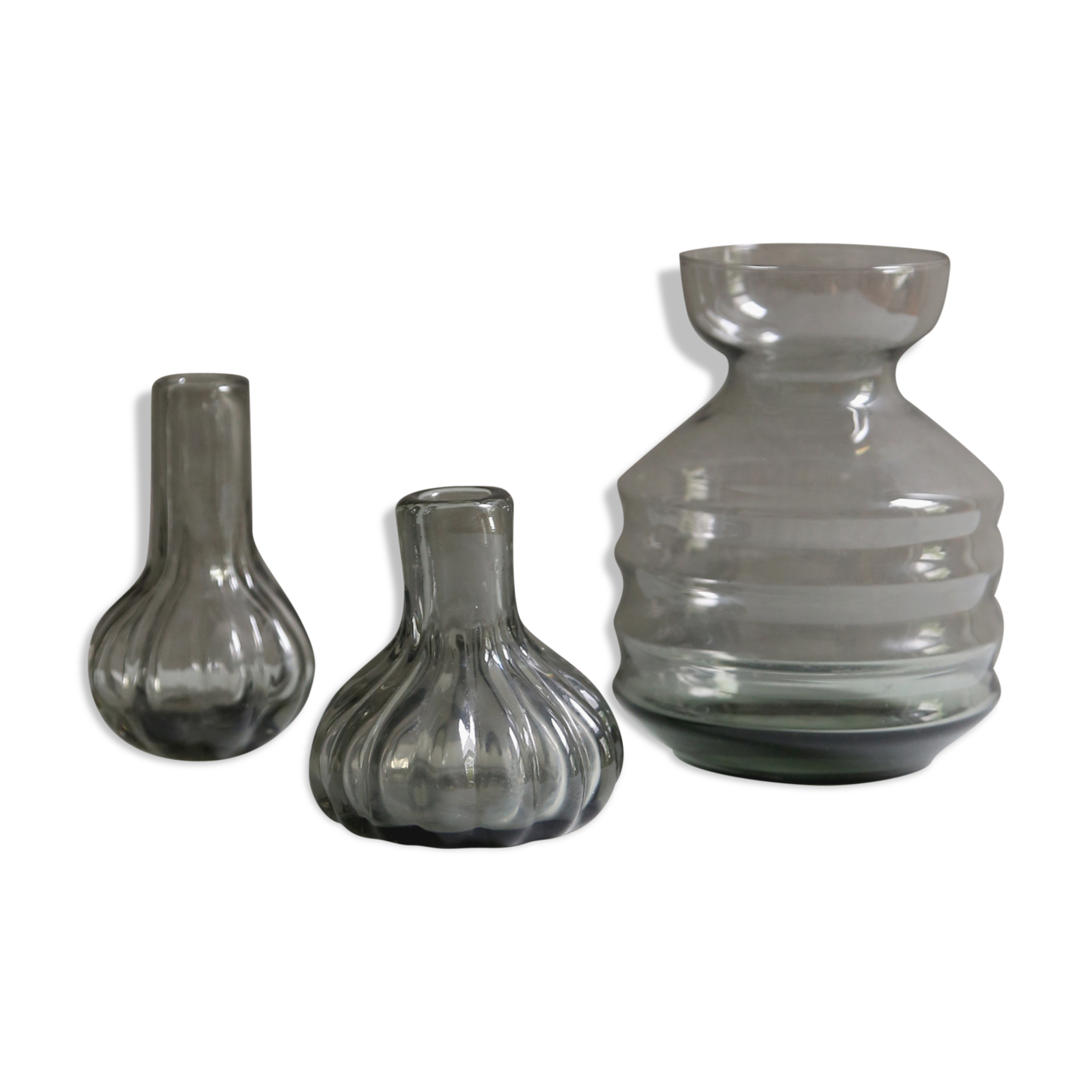 Soliflore and smoked glass vase