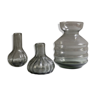 Soliflore and smoked glass vase