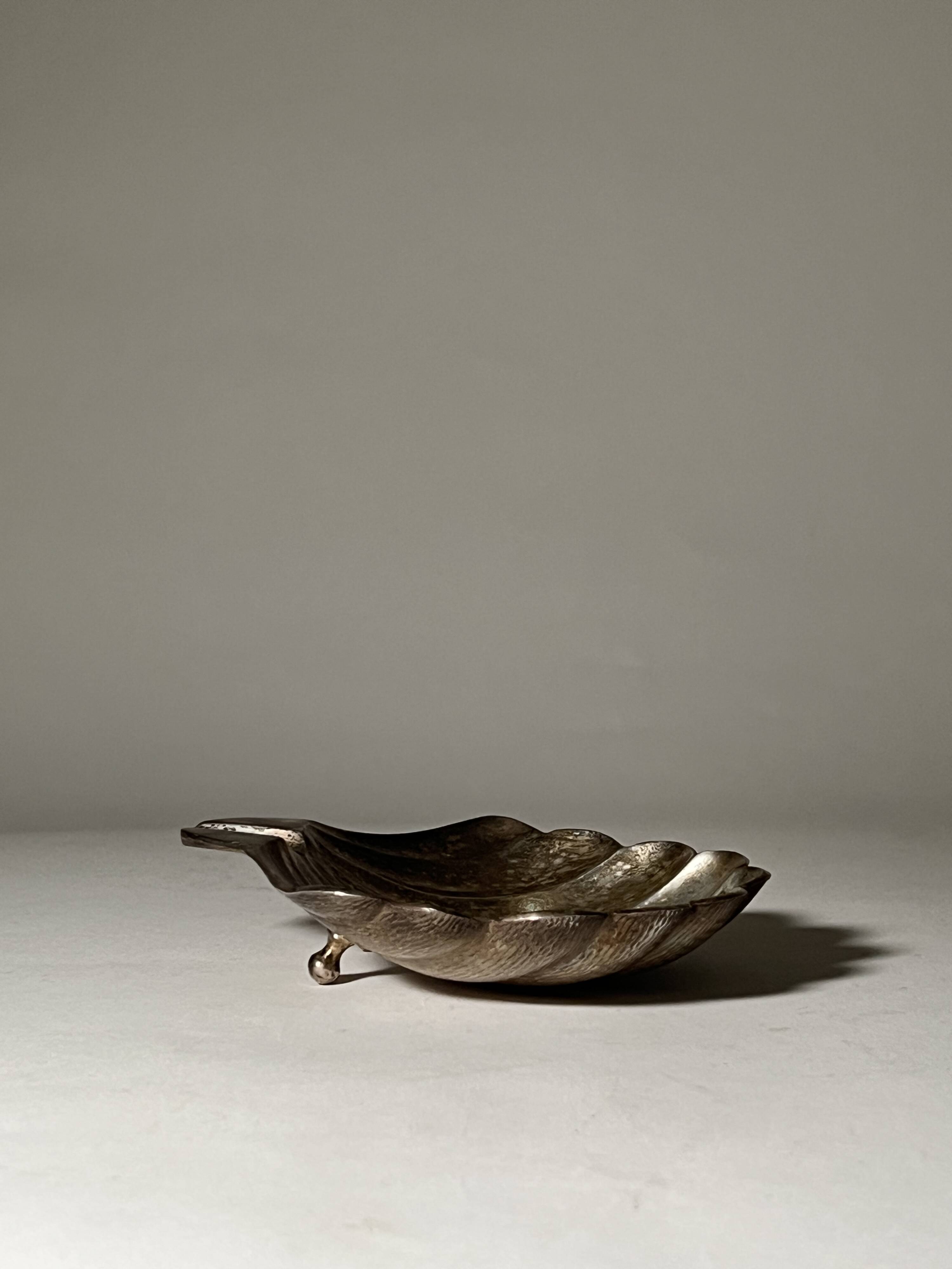 Brass pocket emptier / ashtray, France 1940