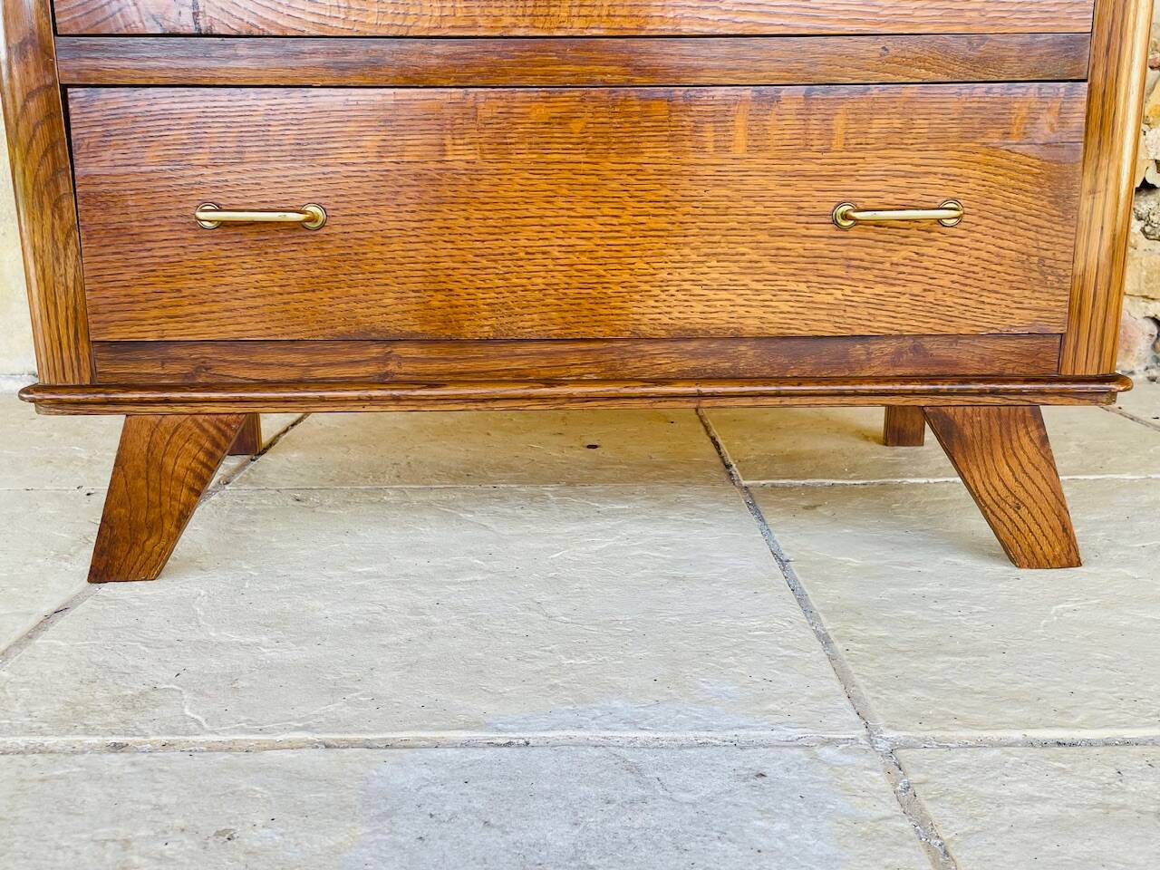 Commode vintage en noyer, pieds compas , circa 1950s