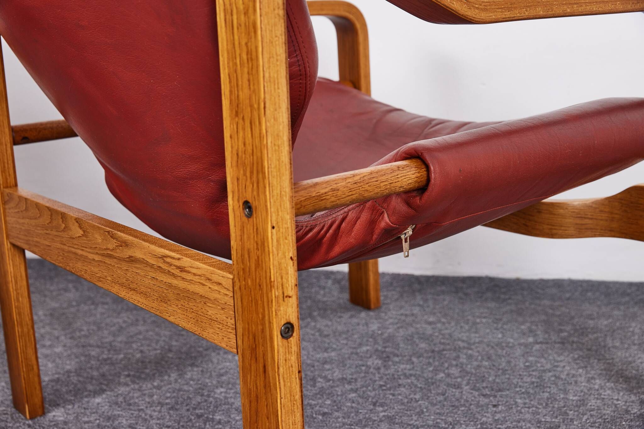 Vintage, Leather and Plywood Andy Armchairs by Janos Bodnar, Hungary, 1977, Set of 2