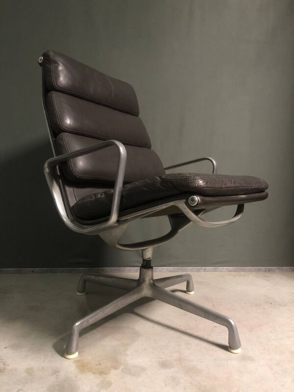 Fauteuil lounge Herman Miller Eames 215, années 1960