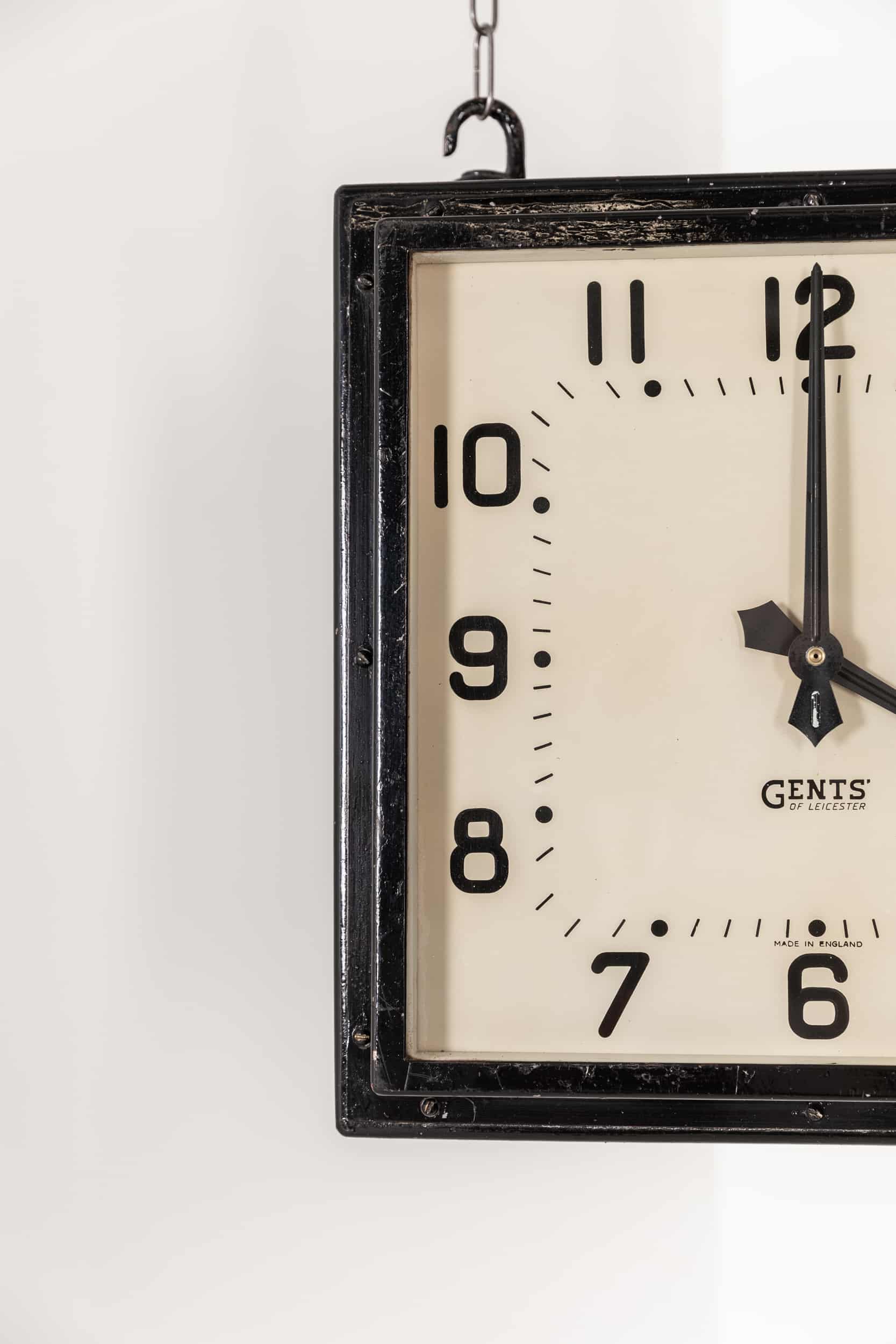 Square Gents of Leicester Clock