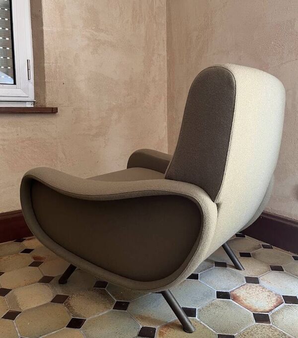 Marco Zanuso ''Lady chair'' des années 70 (restauré drap de laine Kvadrat)
