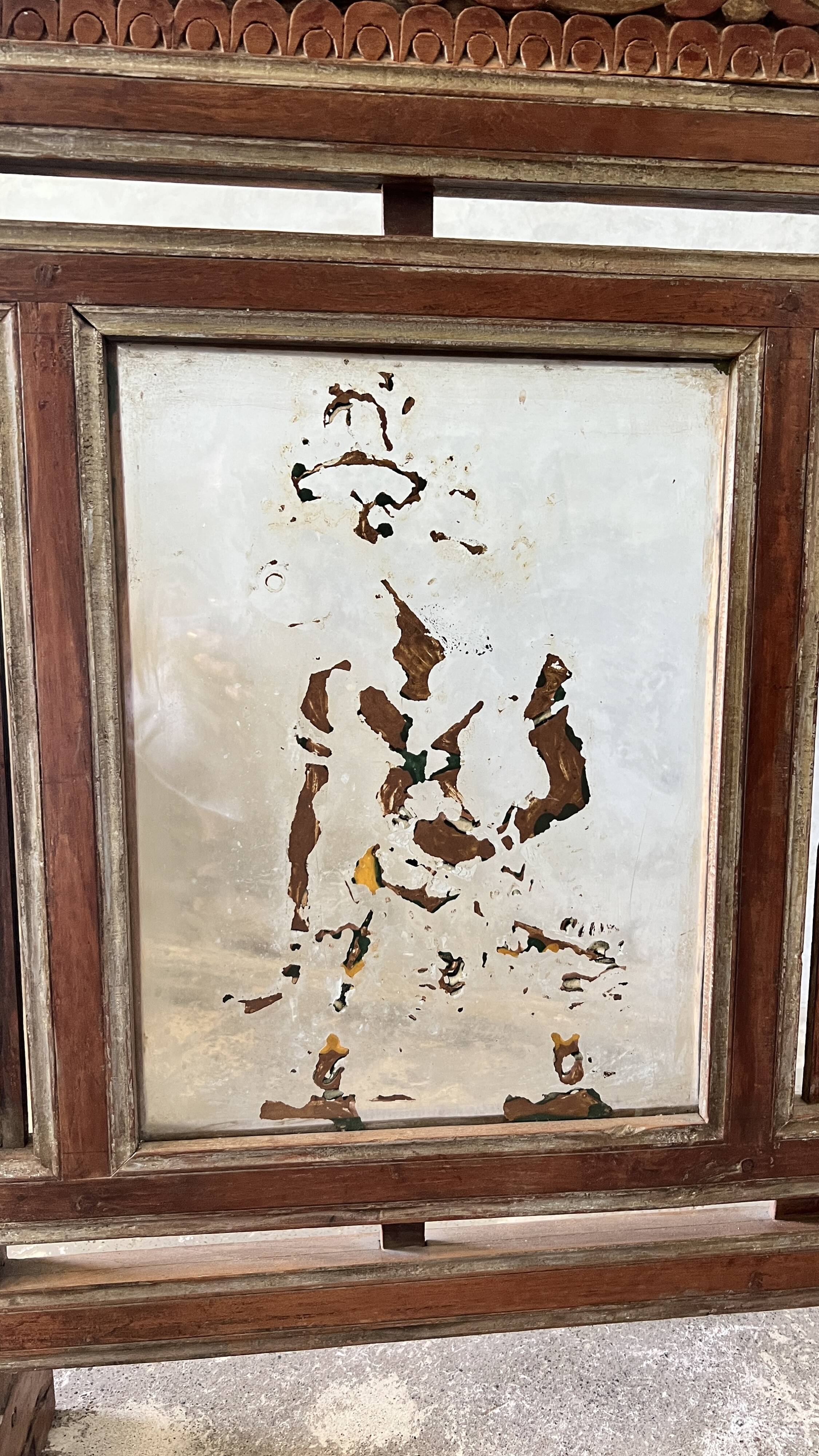 Small Indonesian screen in carved wood H:104 L:106