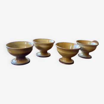 Stoneware stand cups