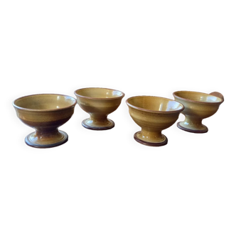 Stoneware stand cups
