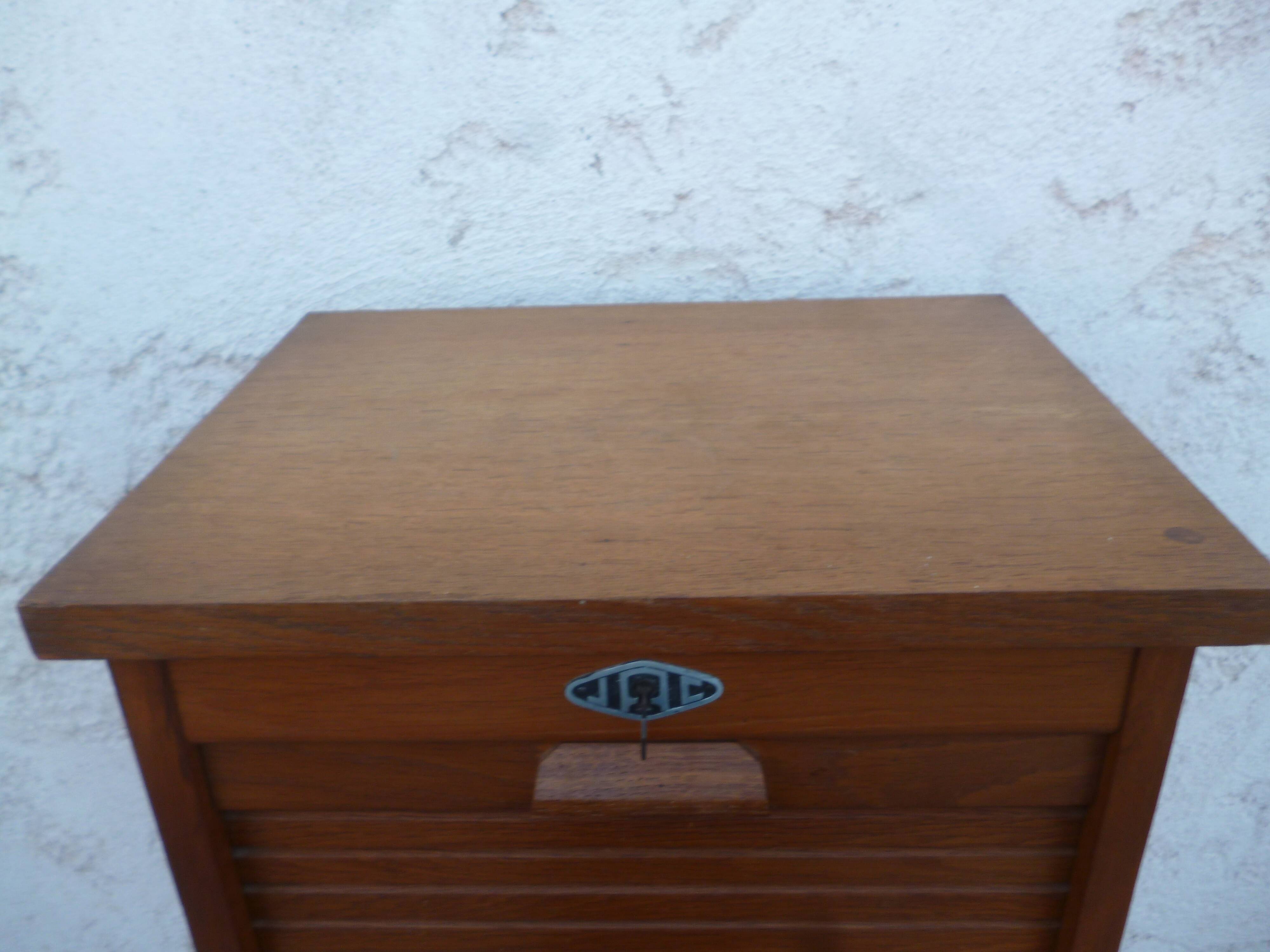 Vintage oak curtain binder
