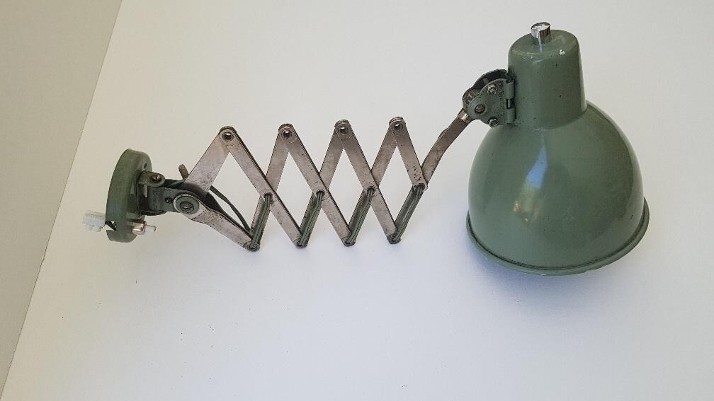 Workshop accordion applicator