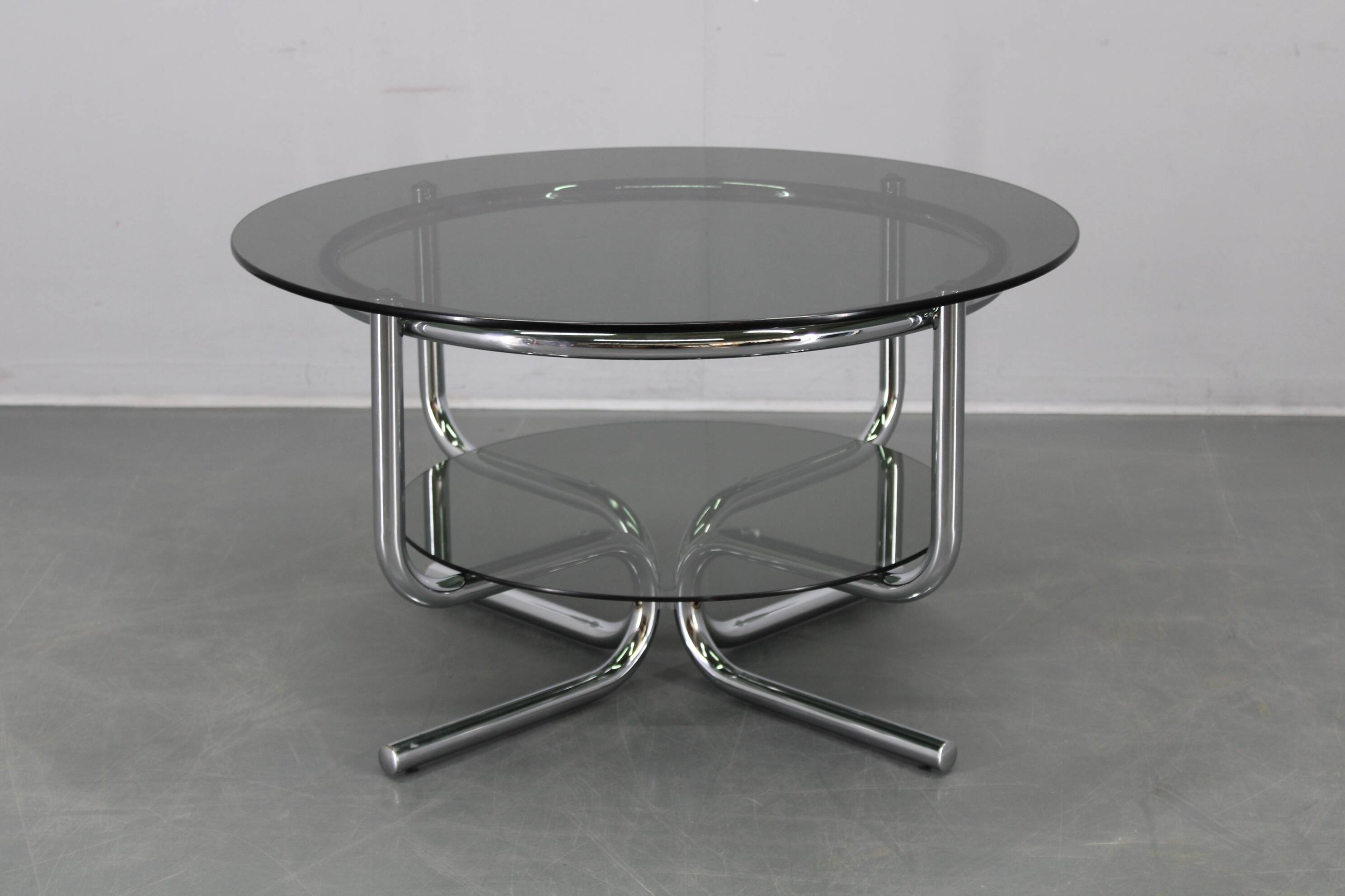 1970s Italian chrome tubular coffee table with smoked glass, round