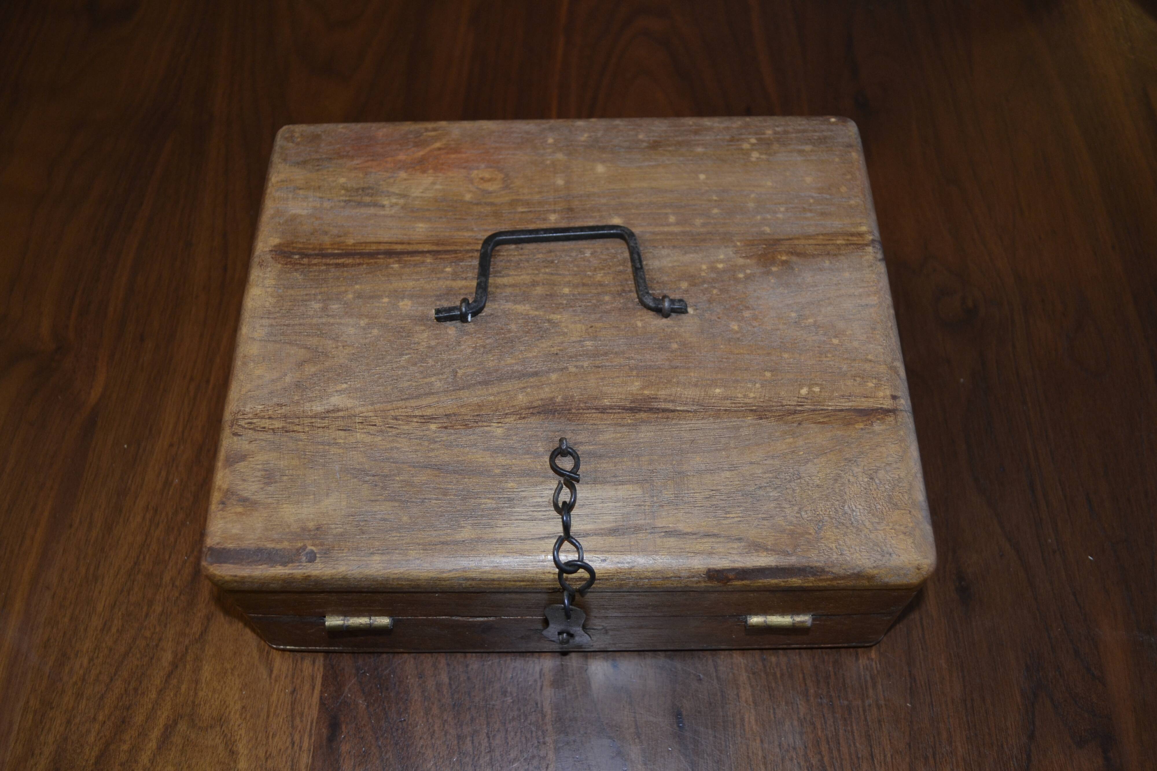 Wooden cigar box with accessory