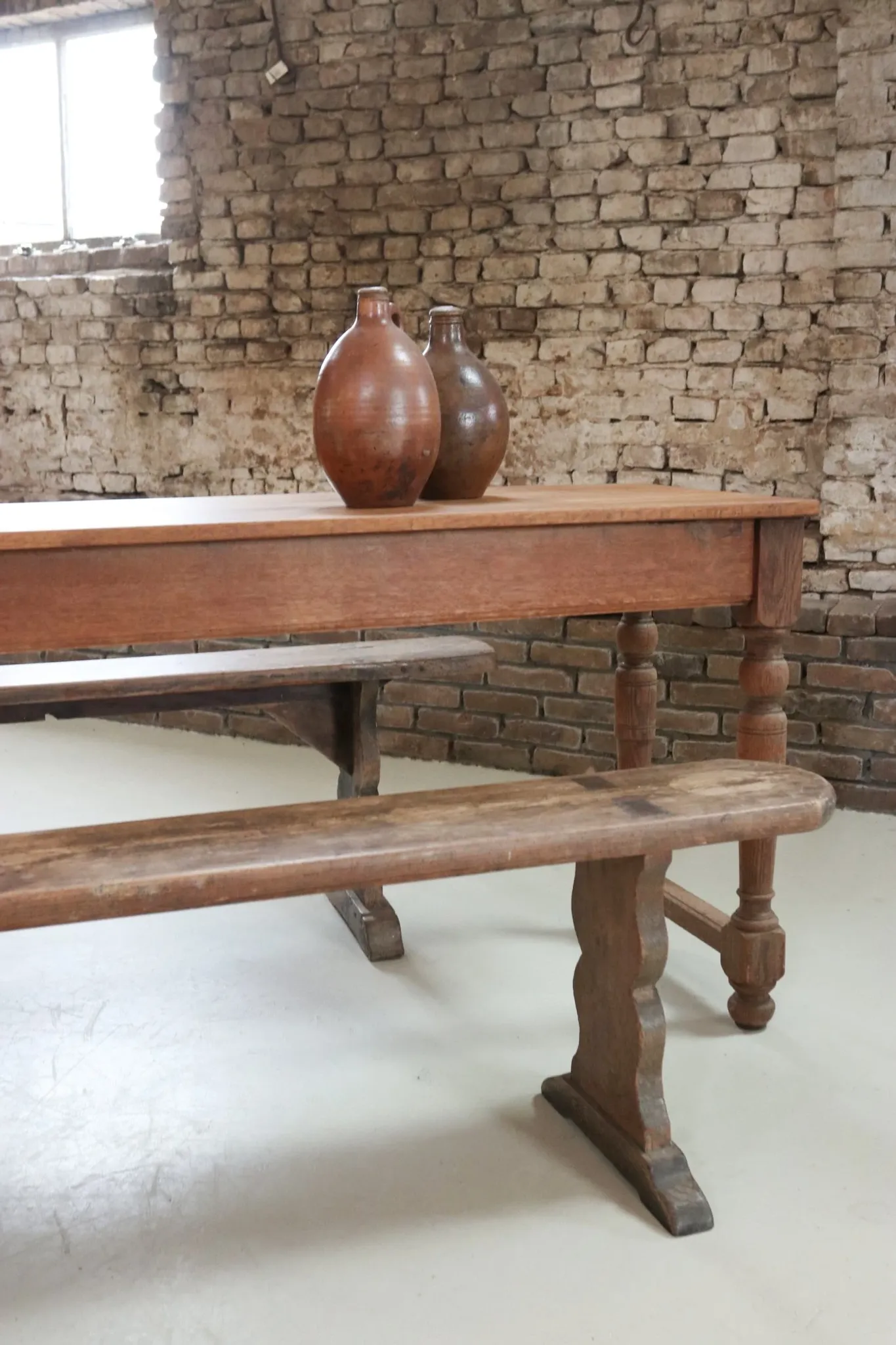 Long antique oak table with turned legs – 239 cm