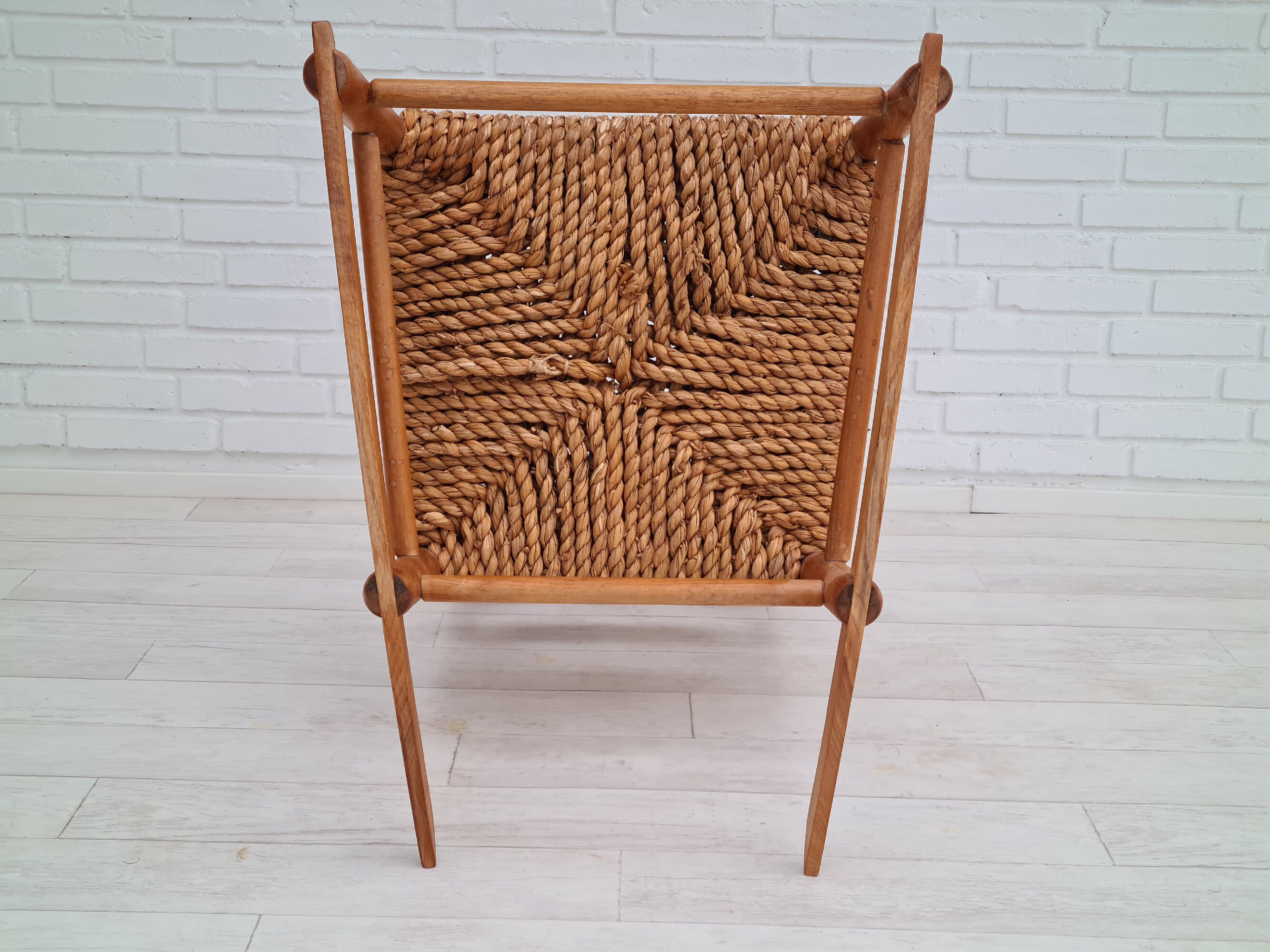 Rocking-chair, oak wood, natural fiber