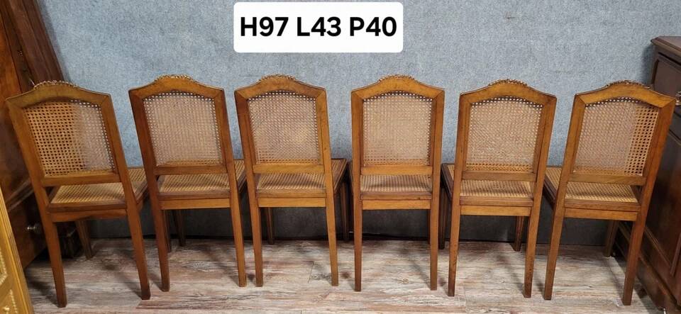 Série de 6 chaises époque Art Déco en noyer vers 1925