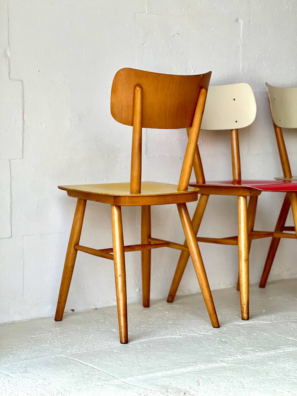 Chaises de salle à manger de Ton, années 1950.