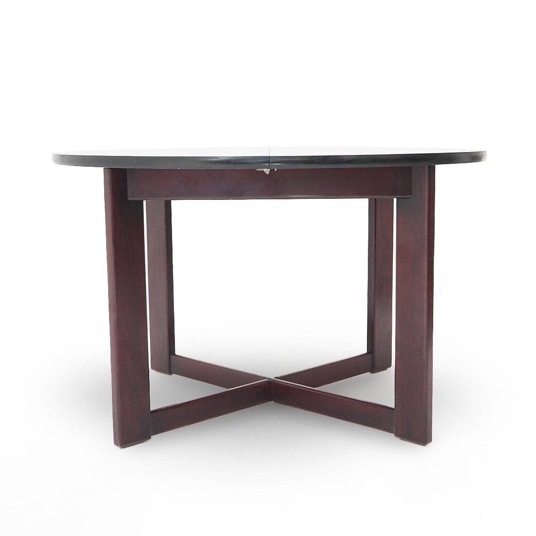 Round table with extendable top, 1970s