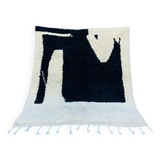 Large Berber wool rug 2.5x1.5 m