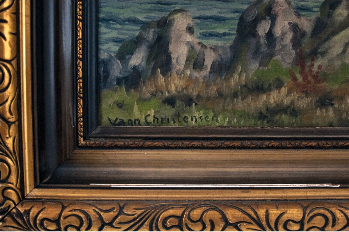 Oli painting in golden frame