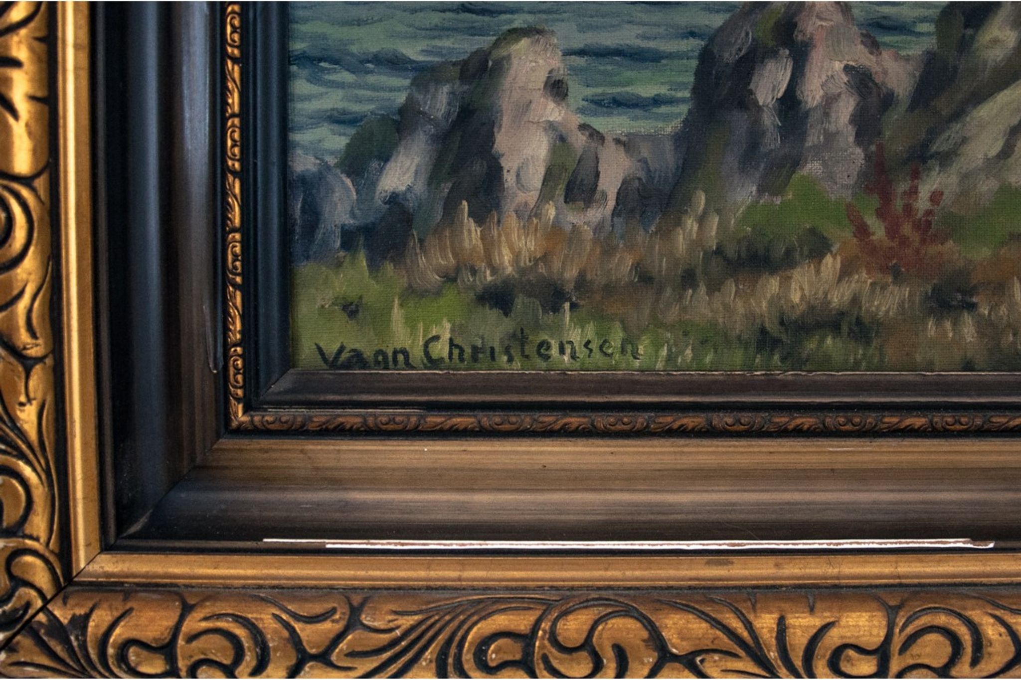 Oli painting in golden frame