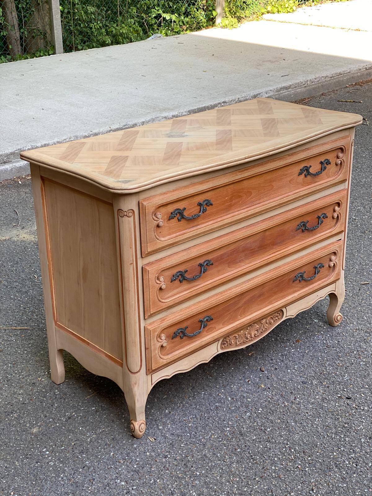 Bibus Louis XV chest of drawers renovated in raw solid wood and marquetry
