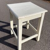 Tabouret carré en bois blanc