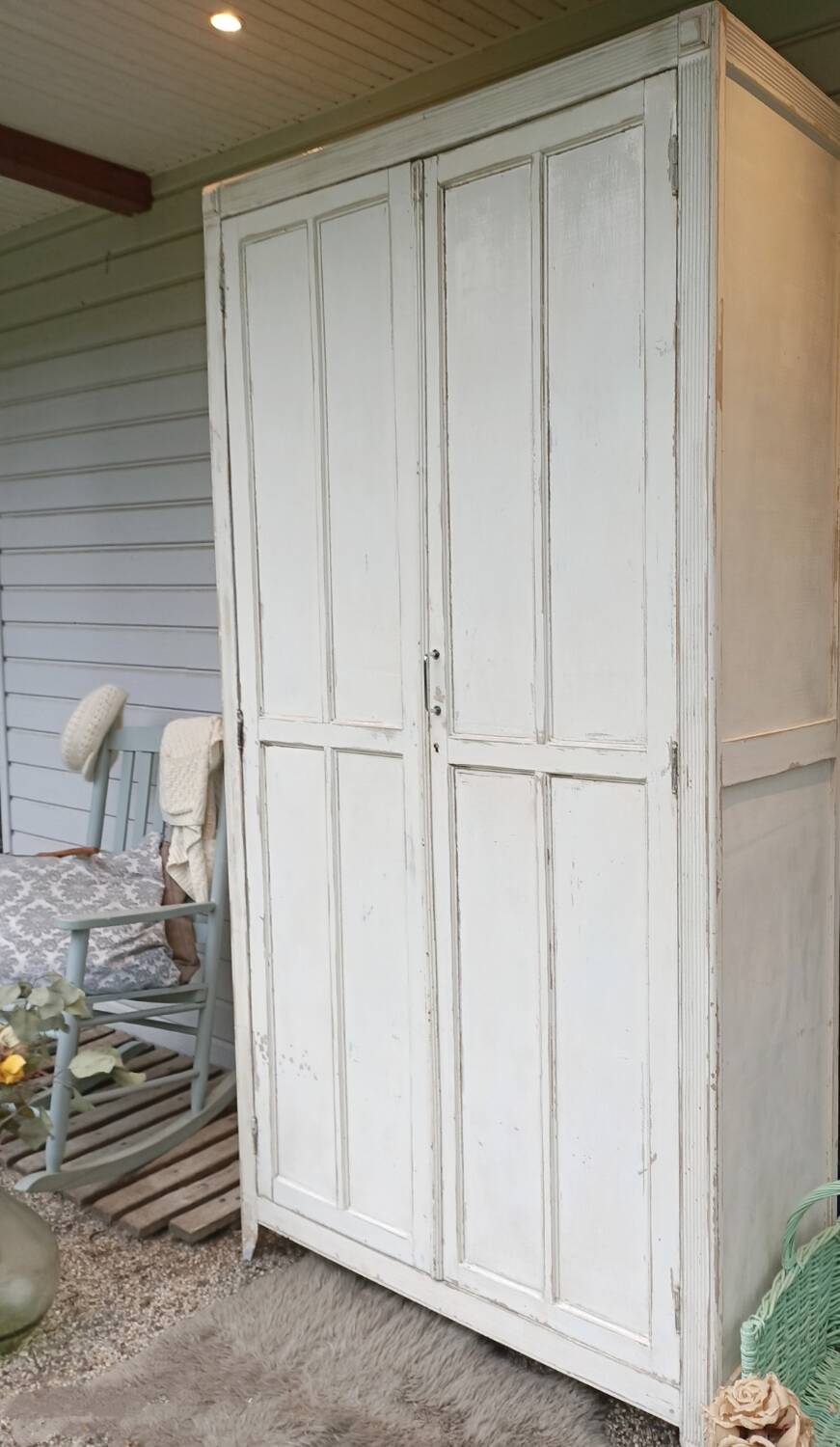 XXL Parisian wardrobe