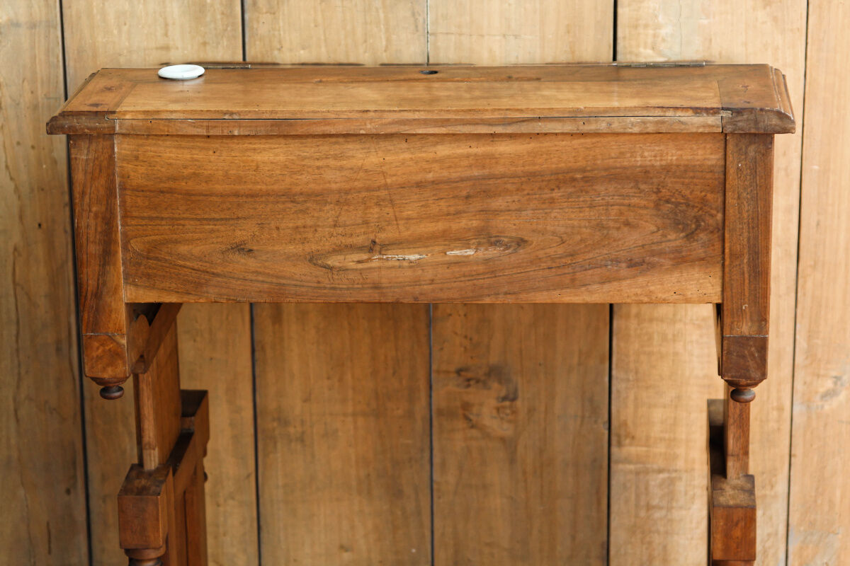 Foreman's desk, nineteenth century