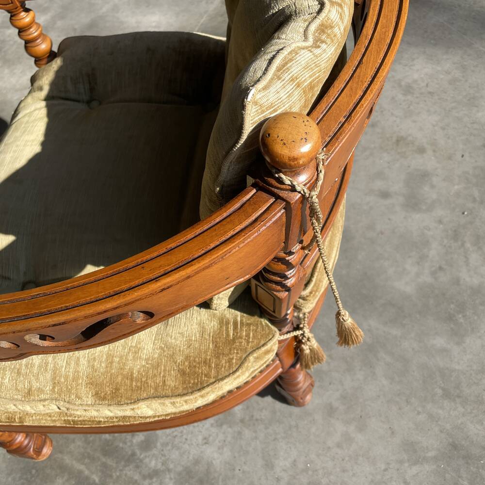 Giorgetti / classic armchair in art deco style / italy 1970s