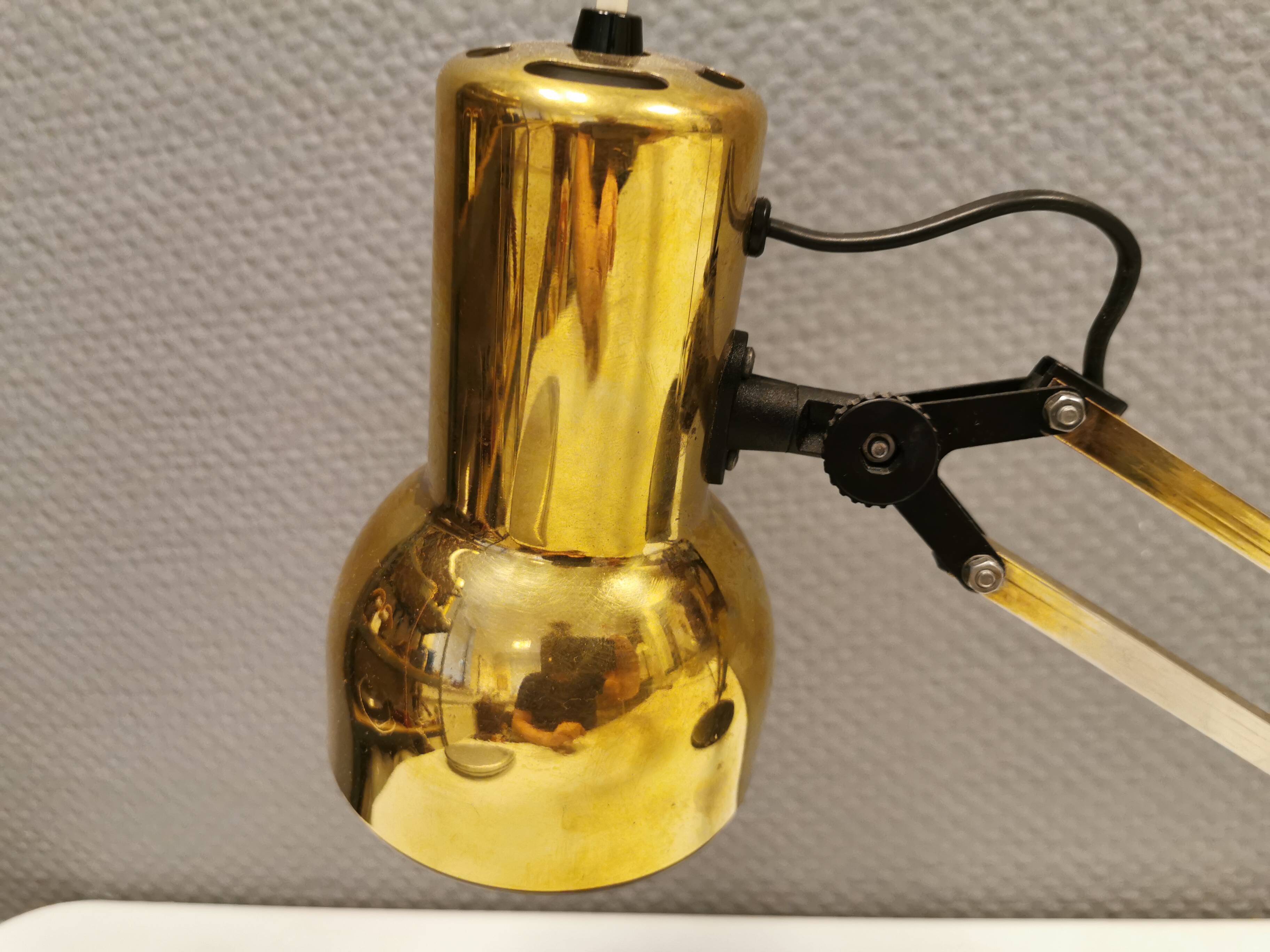 Gold coloured table lamp, Danish from Lyskaer Lighting (LB) 1980s, with black "base"