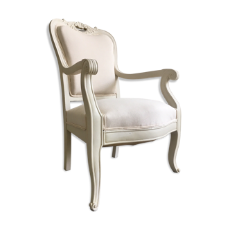 Old cabriolet chair "restored"