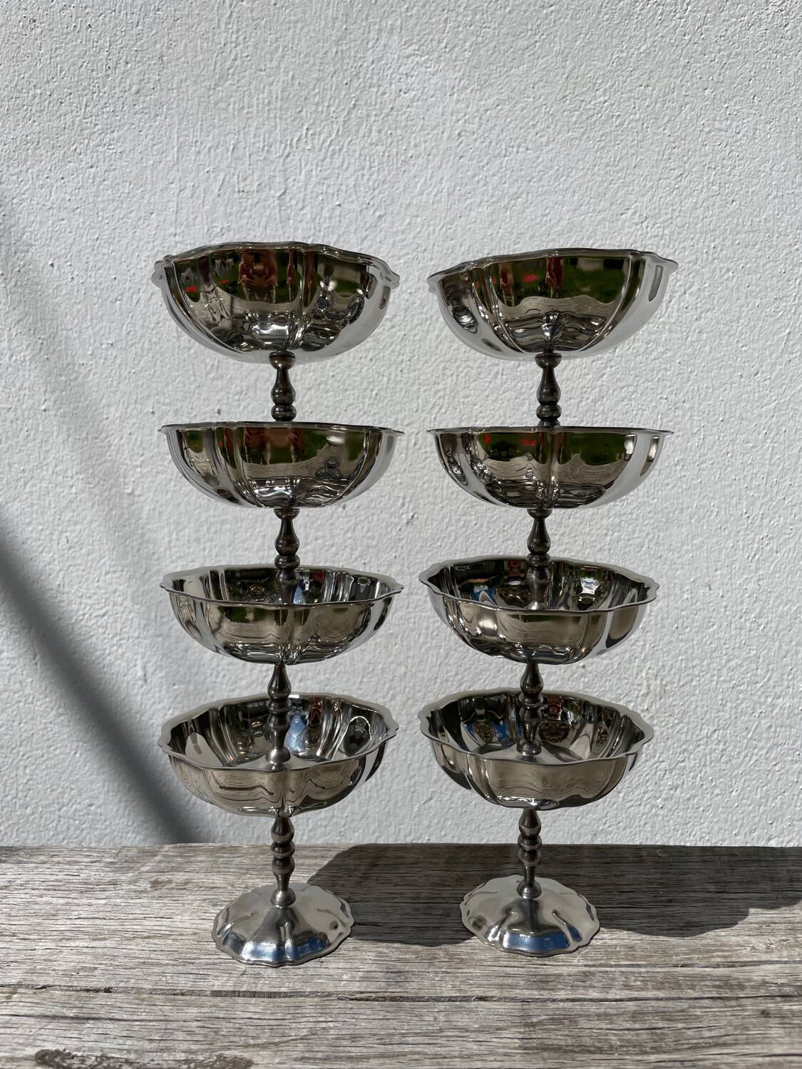 8 coupes en métal argenté 1970