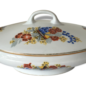 Dish with lid