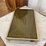 Serving unit with removable brass tray