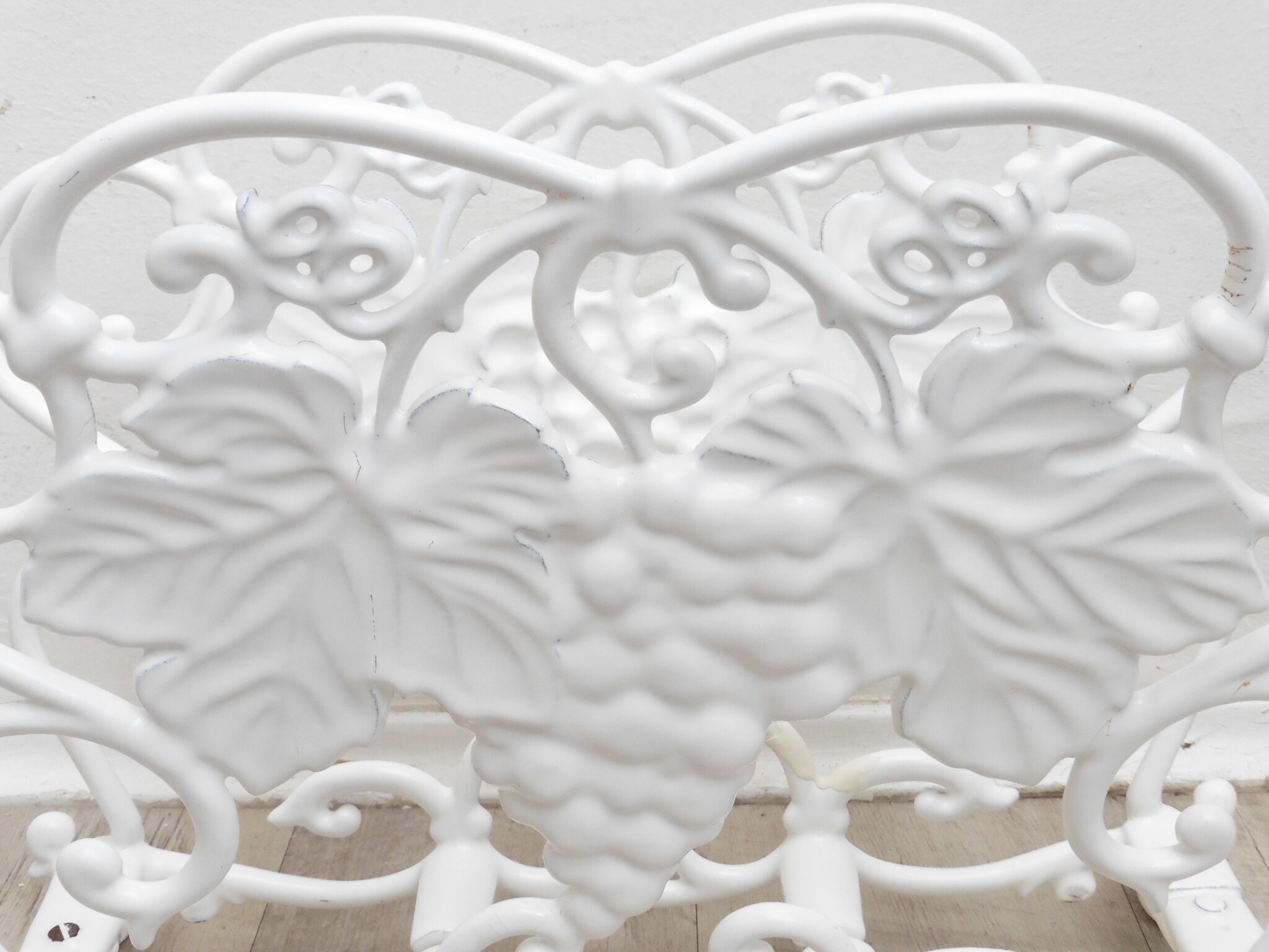 Magazine rack new art