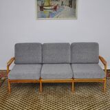 Canapé de style scandinave en merisier, années 1960