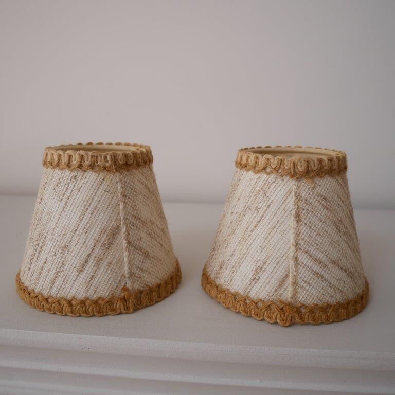 Set of cloth lampshades, with pliers