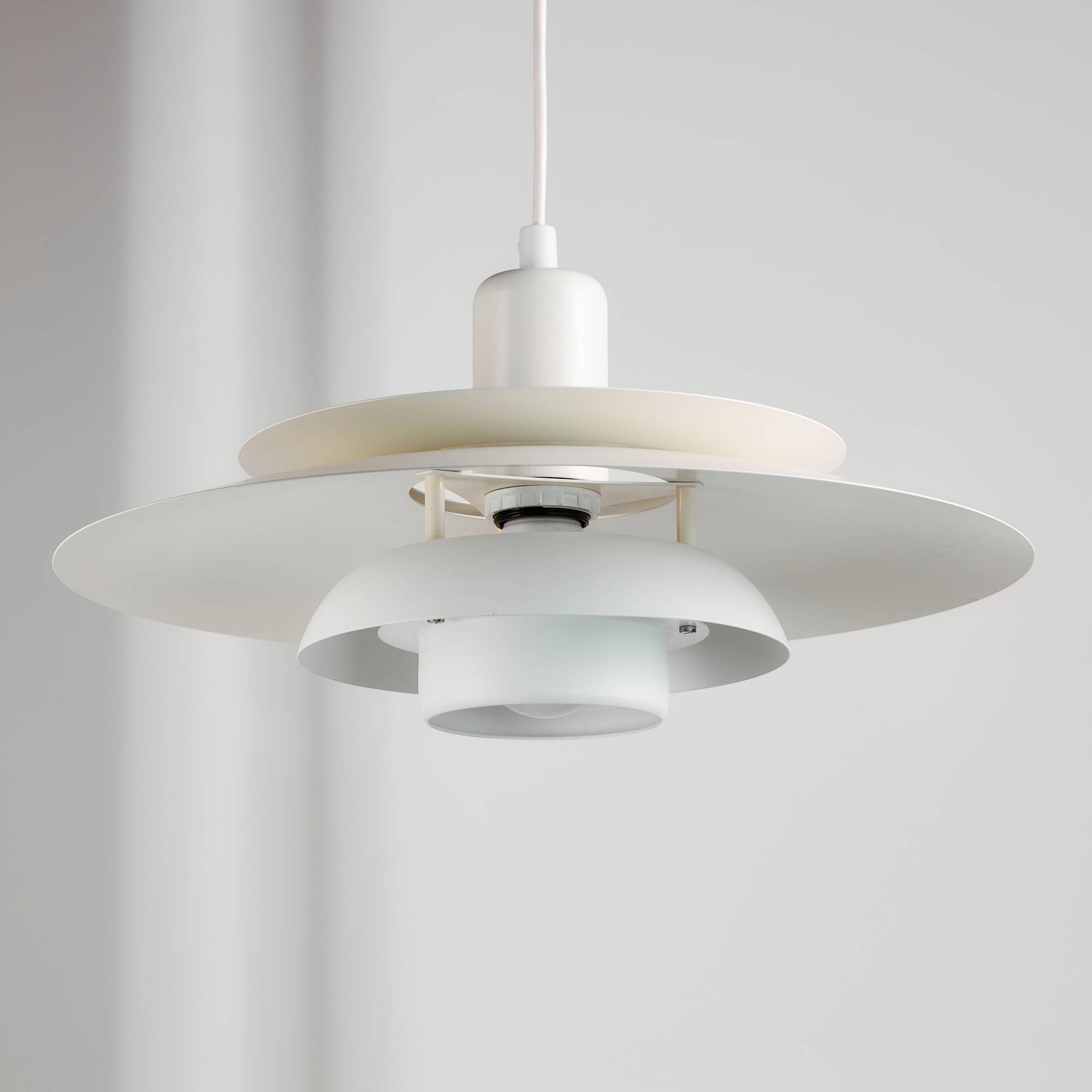 Suspension Type 4756 par Lyskær Belysning