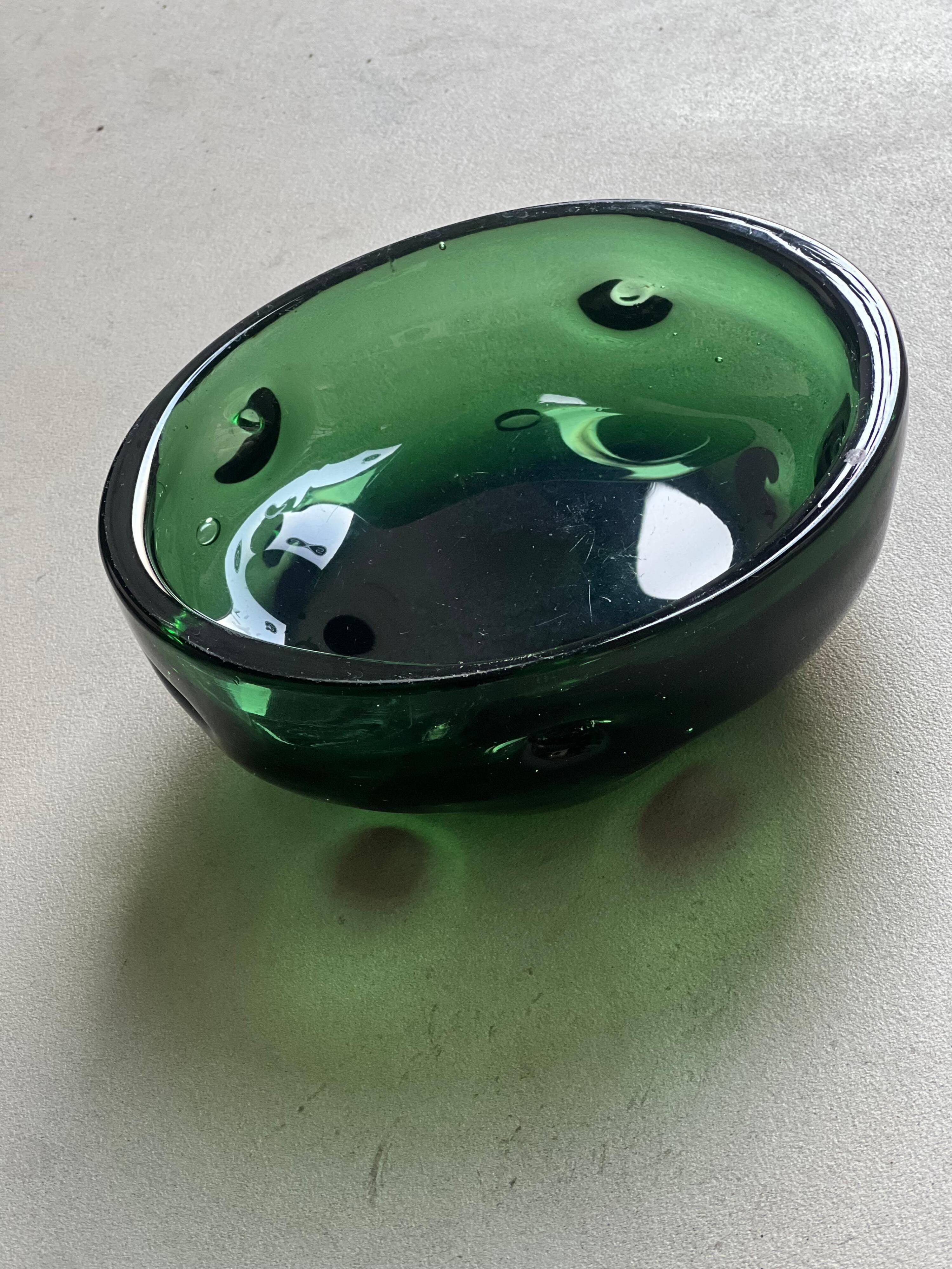 Bol vintage en verre de Murano, vert émeraude, Vetrerie Empoli fabriqué en Italie