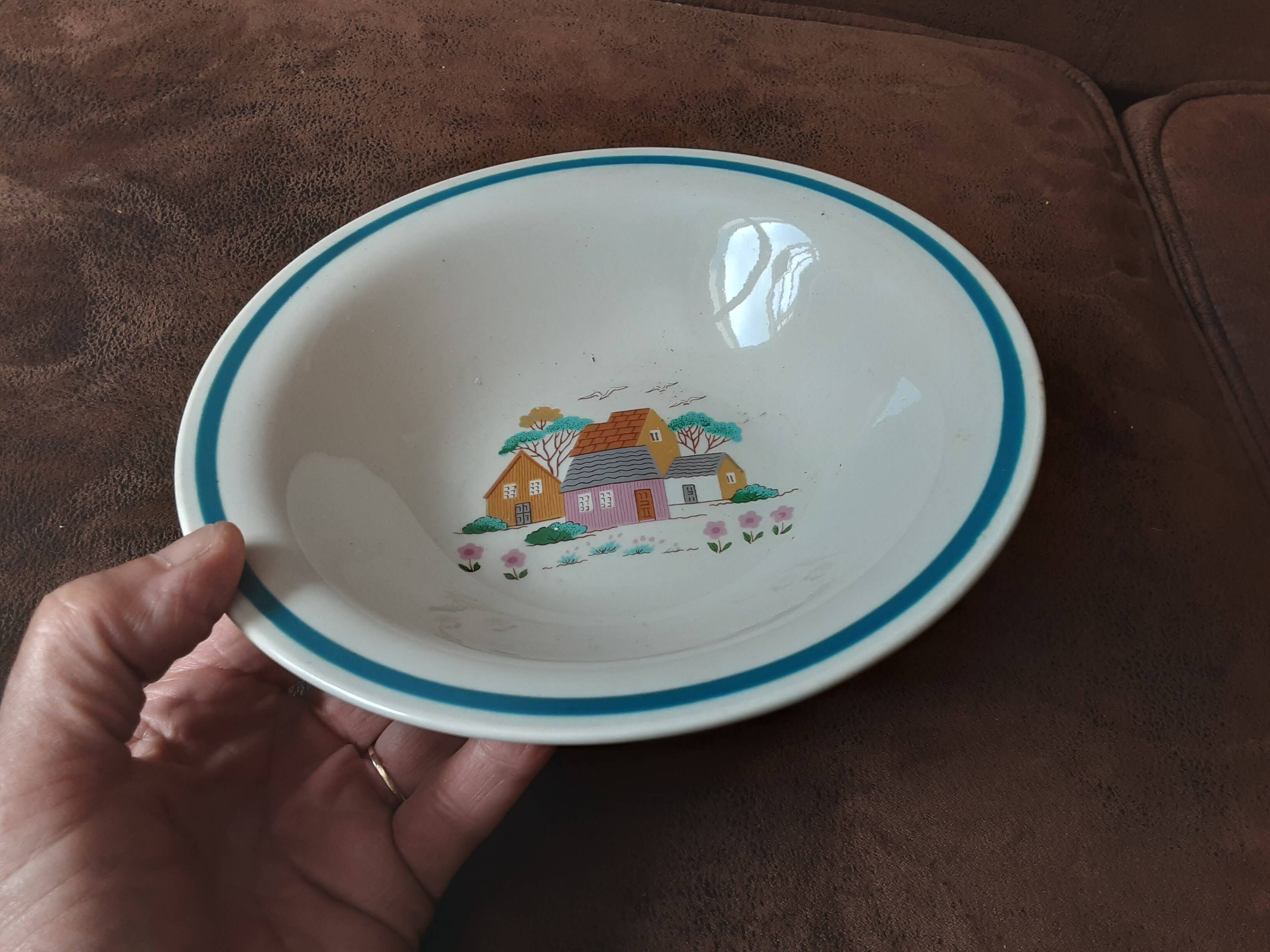 Set of 6 Dairy Farm soup plates