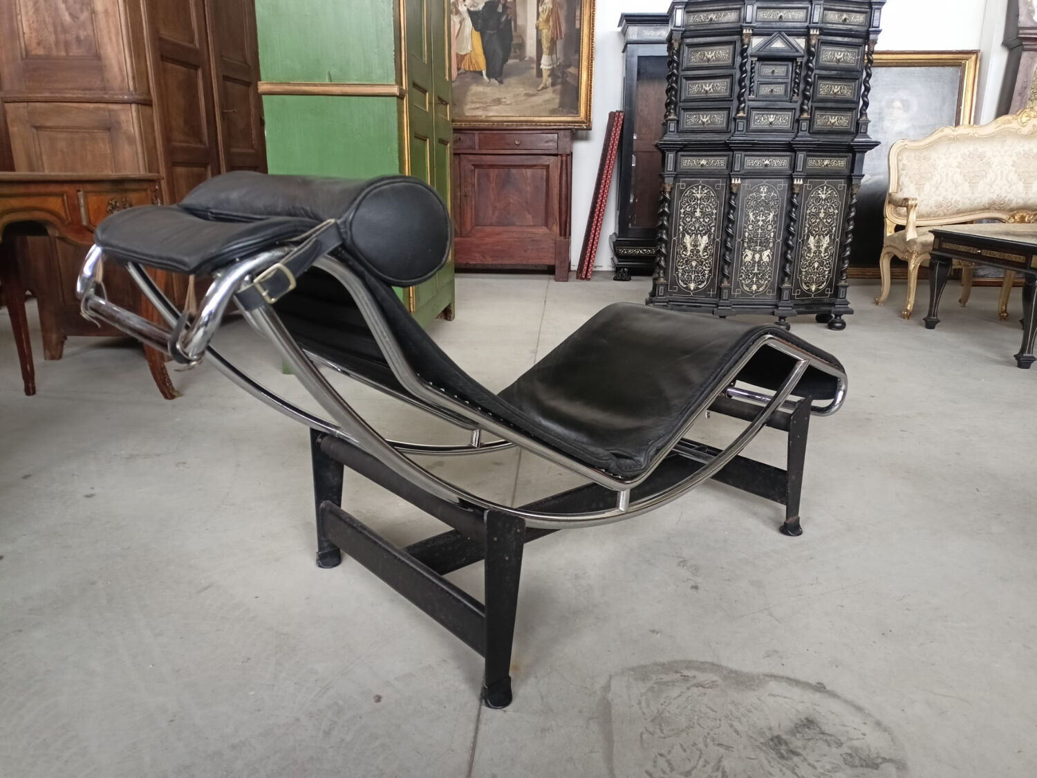 LC4 chaise longue signed – Le Corbusier / Cassina – black leather