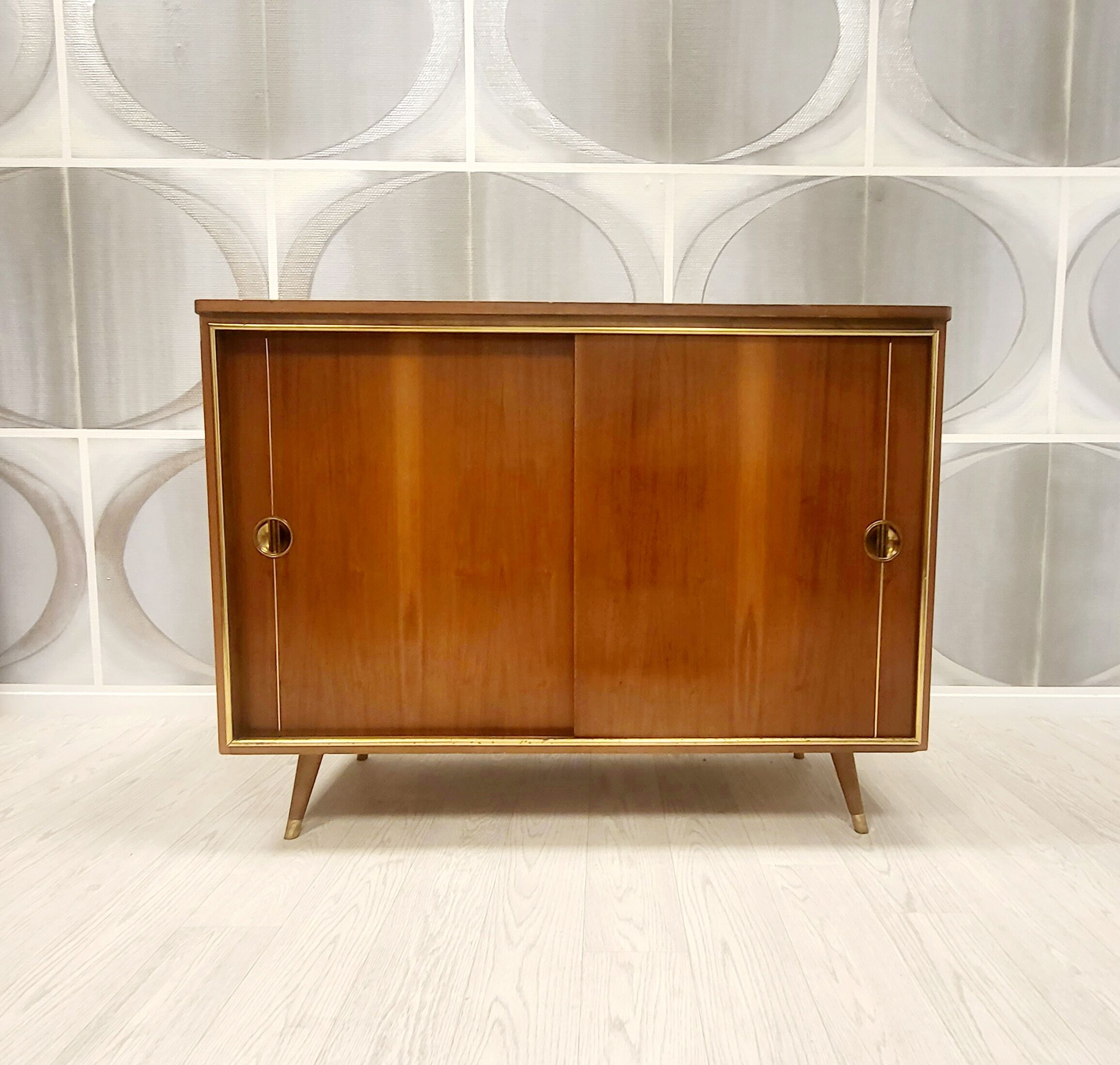 Rockabilly vintage cabinet