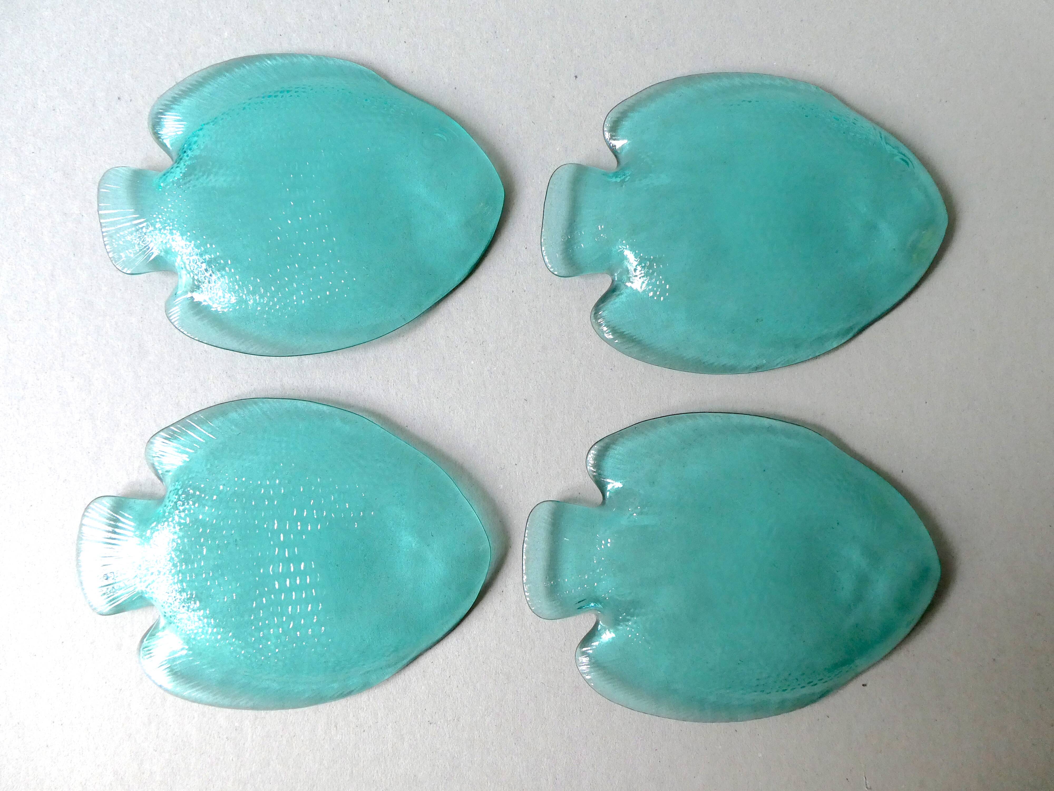 Set of 4 cups shaped fish colored green glass of the 70s