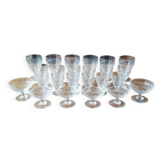 Service of 24 crystal glasses