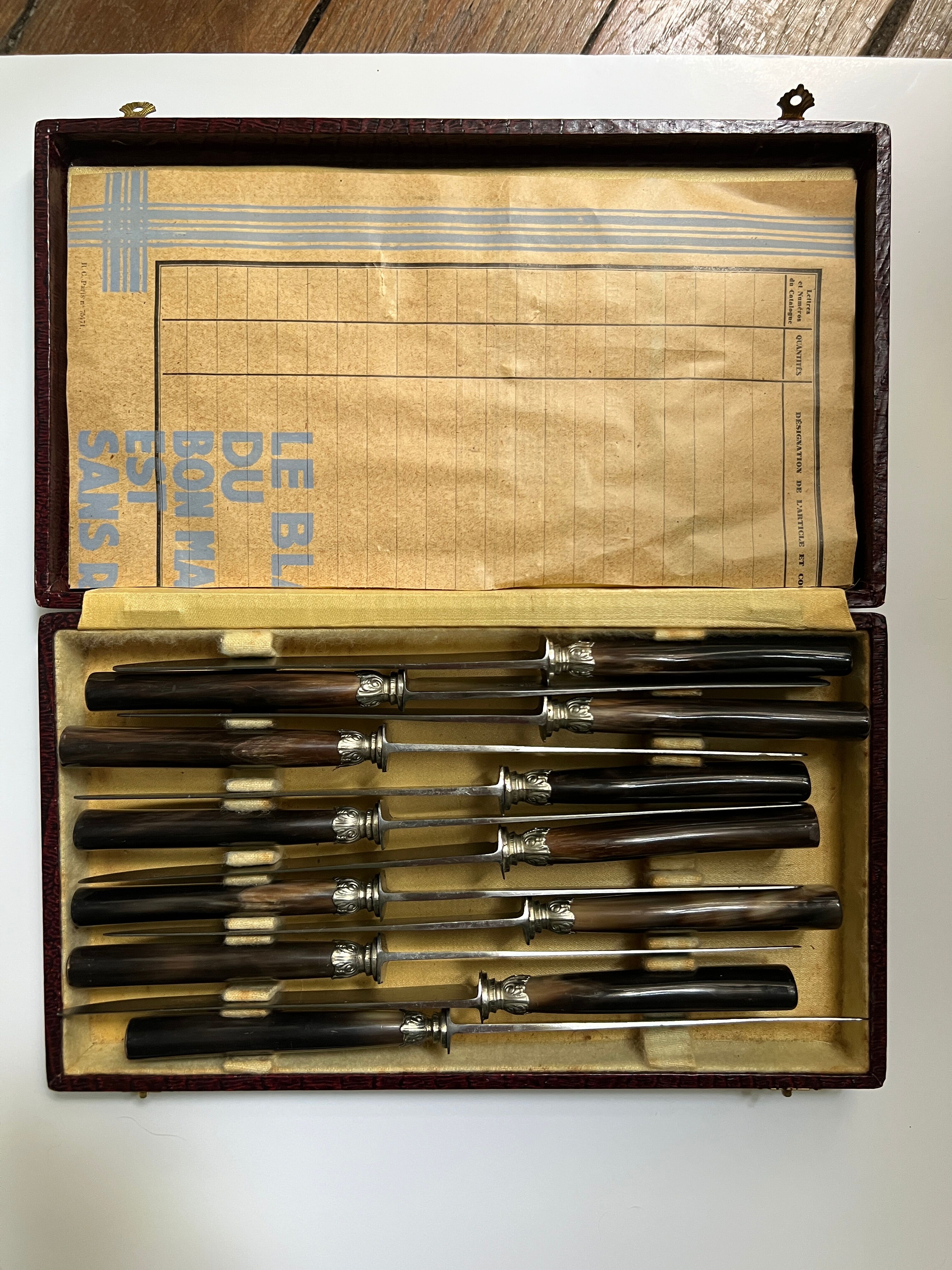 Set of 12 old knives Fontenille Pataud